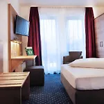 Poinger Hof Hotel 4*