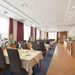 Hotel Poinger Hof 4*