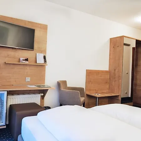 Poinger Hof 4*