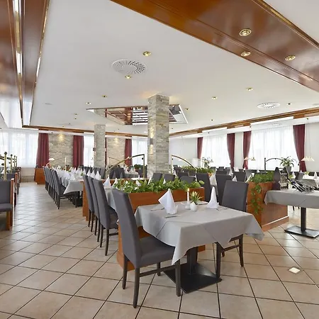 Poinger Hof 4*
